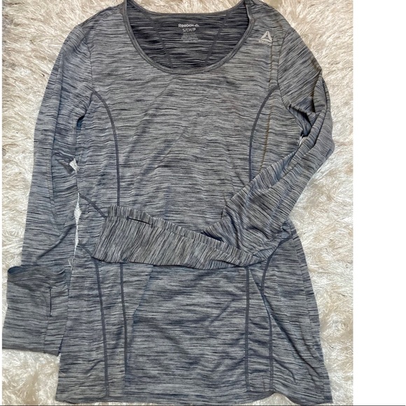 REEBOK Athletic Top - Picture 7 of 9